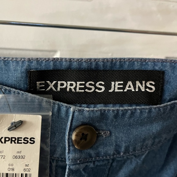 NWT Express Jeans Denim Maxi Skirt. Blue. Size 2 - Picture 3 of 11